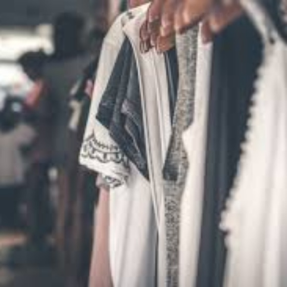 Meet your Posher, Yvette - Picture 1 of 1